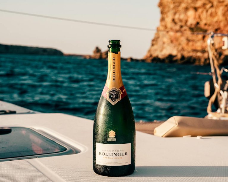 Les Secrets de la Vinification du Champagne Bollinger : Excellence et Histoire Dévoilées